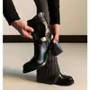 Botines de tacón alto con punta redonda para mujer petite, nuevo estilo otoño/invierno 2026, forrados de felpa, suela gruesa, botines Martin, tacón de bloque estilo francés, botines que estilizan