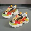 Sapatos Infantis para Meninas 2026 Novo Modelo de Primavera Tênis de Malha Infantil Tênis de Corrida Princesa para Meninas Sapatos de Pai Modernos e Leves