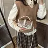 Nova bolsa feminina, bolsa quadrada pequena simples casual vintage, bolsa de ombro transversal para o trajeto de primavera, bolsa pequena única