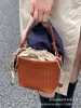 Bolsas Populares Quentes Deste Ano para Mulheres 2025 Nova Moda de Verão Design de Nicho Retrô Bolsa Transversal Bolsa de Ombro Bolsa Saco