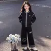 Conjunto de Dos Piezas para Niñas de Primavera y Otoño: Chaqueta de Béisbol de Manga Larga y Pantalones con Diseño Elegante