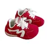 Zapatillas de entrenamiento alemanas de suela blanda para niños, nuevas zapatillas deportivas de malla transpirable para otoño, zapatos casuales para niños y niñas, zapatos ligeros antideslizantes para niños
