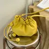 Transfronterizo 2026 Verano Nuevo Estilo Simple Cuero Suave Moda Bolso Bolso Cubo Color Sólido Estilo Coreano Bolso de Hombro Cruzado para Mujer
