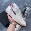 Tênis Putian Air Force One casual branco, tênis esportivo versátil Nike de cano baixo, tênis AF1 clássico branco puro