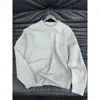 Nova Malha Masculina de Outono e Inverno de Alta Qualidade com Gola Redonda Cinza Claro Estilo Solto Preguiçoso Cor Lisa Base Camada Quente Malha