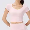 Camiseta Feminina Manga Curta para Yoga e Fitness ao Ar Livre, Patchwork de Renda com Bojo Embutido, Estilo Curto