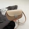 Bolsa Cuadrada Pequeña para Salida de Primavera 2026 Bolso de Moda de Gama Alta para Mujer Bolso Silla Simple Estilo Coreano Nicho Fresco Bolso de Hombro