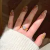 Anillo de Diamante Popular Estilo Coreano Simple de Cuatro Garras de Xiaohongshu, Normcore Clásico, Lujo Ligero, Anillo de Moda para Mujer, Una Pieza Envío Directo
