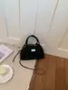 Bolso acolchado estilo Chanel para mujer, Nuevo modelo de verano 2026, Bolso de hombro de nicho exquisito y moderno con correa cruzada de cadena