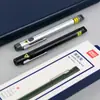 Deli 3933 Puntero Láser Infrarrojo Presentador Linterna Bolígrafo de Luz Brillante Luz Láser Roja Bolígrafo para Enseñar