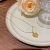Joyería Transfronteriza Europea y Americana Moda y Exquisito Colgante Nicho Cadena Clavicular No Descolorante Oro de 18K Acero Titanio Accesorios de Collar para Mujer