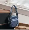 Bolso Pequeño Cuadrado de Parches de Mezclilla para Niñas, Estilo Retro Japonés, Versátil para el Trabajo, las Compras y los Viajes, Bolso Cruzado