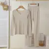 2026 Nova Roupa Íntima Térmica Modeladora para Mulheres Camada Base Outono/Inverno Estilo Fino Geração de Calor Sem Costura Lã Conjunto de Camisa e Calça de Outono