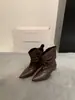 Botas de Tacón Cuadrado Puntiagudas Estilo Británico para Mujer 2026 Otoño Nueva Llegada Aumentador Interno de Altura Botas Cortas Temperamento Suela Plana Adelgazantes Botas Vaqueras