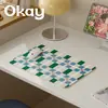 Jogo Americano de Couro Xadrez Marrom e Verde, Estilo Coreano, Versátil, Impermeável, Resistente a Óleo, Limpável com Pano, Lavável, Tapete Isolante Térmico, Mouse Pad de PVC, Base para Tigela