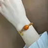 Pulseira Cor Caramelo Livro Vermelho Pequeno Pulseira com Pingente Banhada a Ouro Pulseira Elástica para Presente de Namorada