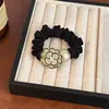 Diadema de Perlas de Alta Gama con Pedrería, Elegante Banda para el Cabello, Sujetador de Cola de Caballo, Accesorio para Moño Flor de Camelia Nuevo Estilo