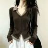 Camiseta de Manga Longa Patchwork Xadrez Falsa de Duas Peças para Mulheres, Primavera/Outono, Super Linda, Ombro Caído, Emagrecedora, Fashion, Estilosa, Top com Gola Polo