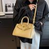 Cross-border Retro Light Luxury Portable Kelly Bag Feminino 2025 Nova Chegada Moda All-match Bolsa de Ombro Elegante Bolsa Crossbody de Alta Qualidade