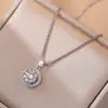 Collar para Mujer, Estilo Influencer Transfronterizo Flor de Girasol Circonita Giratorio Conjunto de Tres Piezas Decoración Collar de Acero de Titanio