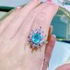 Explosões Vibrantes em Estilo Imitação Anel Paraíba Natural Microincrustado com Diamante Completo Diamante de Alto Carbono Formato Pera Anel Aberto para Mulheres