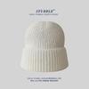 Gorro tejido de color sólido versión ligera directo de fábrica en stock al por mayor simple Joker cálido de lana para cabeza grande gorro para el frío