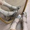 Sapatos de Couro Pequenos Estilo Faculdade Bico Quadrado Raso com Laço Pequeno para Mulheres, Moda Tendência com Salto Bloco Elegante e Moderno Aumentador de Altura Sapatos Solteiros