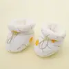 Sapatos de Bebê Solado Macio Sapatinhos de Pano para Recém-Nascidos Algodão Grosso 0-12 Meses Sapatos para Crianças Pequenas Masculinos e Femininos Sapatos de Proteção para os Pés
