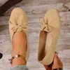 Sapatos Mocassins Vintage de Camurça com Laço e Bico Redondo para Mulheres - Coleção Outono 2025 - Sapatos Baixos Versáteis