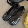 Versión de piel de oveja~Zapatos vintage de punta dividida con tachuelas, bailarinas de corte bajo, versátiles para ir al trabajo, zapatos Mary Jane planos sin cordones