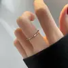 Nuevo Anillo de Bambú de Diseño Original Ins de Nicho para Mujer, Joyería de Moda que No se Desvanece con un Toque de Alta Gama, Banda Lisa Versátil