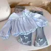 Elegante Conjunto Casual de Dos Piezas Otoñal para Niñas, Bebé Niña 2026 Nuevo Conjunto de Camisa de Muñeca y Jeans Celebridad de Internet