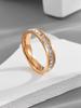 Anel Europeu e Americano de Alto Nível com Diamantes de Fileira Simples e Dupla Aço Titânio Ouro 18K Anel de Moda com Diamantes Completos Nicho Estrelado Anel de Dedo Indicador