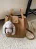 Bolso de Nicho de Gama Alta para Mujer Otoño e Invierno 2025 Nuevo Bolso Cruzado de Hombro Único Informal con Empalme Bolso Cubo Popular de Instagram