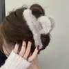 Oufei Le versão coreana do grande clipe de pelúcia de vison outono e inverno parte de trás da cabeça cabelo de coelho clipe de tubarão grampo de cabelo acessórios de cabelo atacado