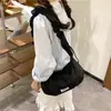 Bolso bandolera tipo bolsa de dumplings de moda estilo perezoso para niñas, bolso de mano versátil de tela de nailon impermeable casual para ir al trabajo, bolso de hombro