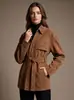 Chaqueta casual retro europea y americana, estilo ajustado otoño/invierno con cordón, detalles de bolsillo y tela tipo gamuza, adecuada para comercio electrónico transfronterizo y moda femenina