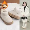 Novas botas de neve de inverno para bebês, impermeáveis e quentes, botas curtas para meninos e meninas, com fleece adicionado e botas de algodão antiderrapantes espessadas