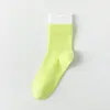 Meias 100% Algodão para Mulheres, Meias de Cano Médio para Primavera e Verão, Absorventes de Suor, Antiodor, Antipelos, Meias Esportivas Fitness Color Block Dopamina