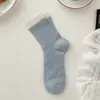 Meias sem costura de cor sólida estilo coreano feminino cor bloco ins meias de cano médio estilo fino primavera e verão meias de cano médio vazadas algodão felpudo