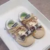 Zapatos Deportivos para Niñas Dibujo Animado Gato KT 2026 Nuevos Lindos Zapatos para Niños Antideslizantes Zapatos para Bebé Niña Suela Suave Zapatos de Entrenamiento Alemanes