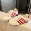 Zapatillas de entrenamiento retro planas de plata alemanas para mujer, nuevos zapatos de verano 2026, zapatillas blancas casuales súper populares y versátiles
