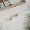 Pendientes de Aguja de Plata Imitación con Tachuelas Completas de Diamante y Perla, Diseño Floral Geométrico, Pendientes Elegantes y Delicados, Joyería de Oreja Simétrica con Goteo de Aceite para Mujer