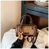 Bolsa Boston casual de nicho para mulheres, nova moda 2026, bolsa tote crossbody simples para trabalho e deslocamento