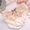 Fornecimento de Longo Prazo de Lingerie Feminina Triangular Fofa Estilo Japonês, Fresca, Duas Cores, Chiffon, Seda Leite, Bordada Princesa
