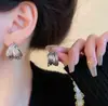 Nuevos Pendientes de Aro Dorados Vintage de Alta Gama Huecos de Metal Resistentes Envueltos en Alambre con Forma de C para Mujer