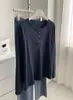 Camiseta Casual de Algodão com Toque de Cânhamo, Manga Longa, Três Botões, Estilo Coreano para Mulheres, Look Soltinho que Afina, Mangas Raglan, Gola Redonda, Camiseta Básica para Outono