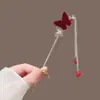 Grampo de Cabelo com Flor Vermelha Aveludada Outono e Inverno Headdress de Saia Facial de Cavalo Feminina Novo Grampo de Cabelo Vermelho Chinoiserie Grampo de Cabelo para Noivado Casamento Cheongsam