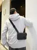 Transfronterizo 2024 Nuevo bolso de hombro de PU para hombre moda todo partido casual moderno bolso de hombro pareja compras bolso mensajero