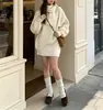 Novo conjunto de duas peças de vestido suéter emagrecedor de caimento solto para outono e inverno, moda casual coreana, terno de tricô de gola alta preguiçoso para mulheres